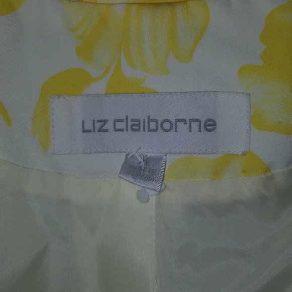 Lovely Liz Claiborne Yellow And White Floral Trenchcoat. Size Medium. - Picture 8 of 8
